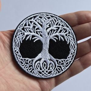 🌳 Celtic Tree Of Life Iron-On Patch